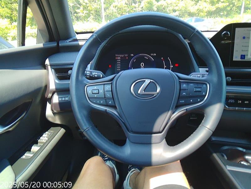 lexus UX 2025 - 23