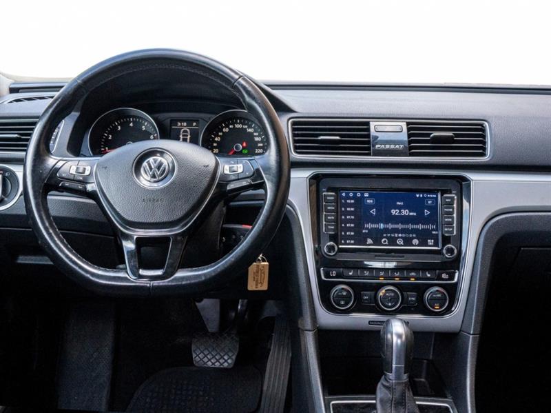 volkswagen Passat 2018 - 14