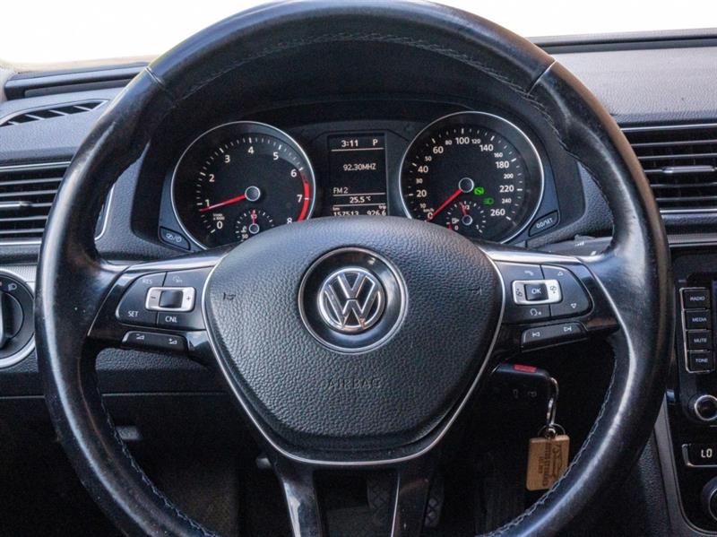 volkswagen Passat 2018 - 16