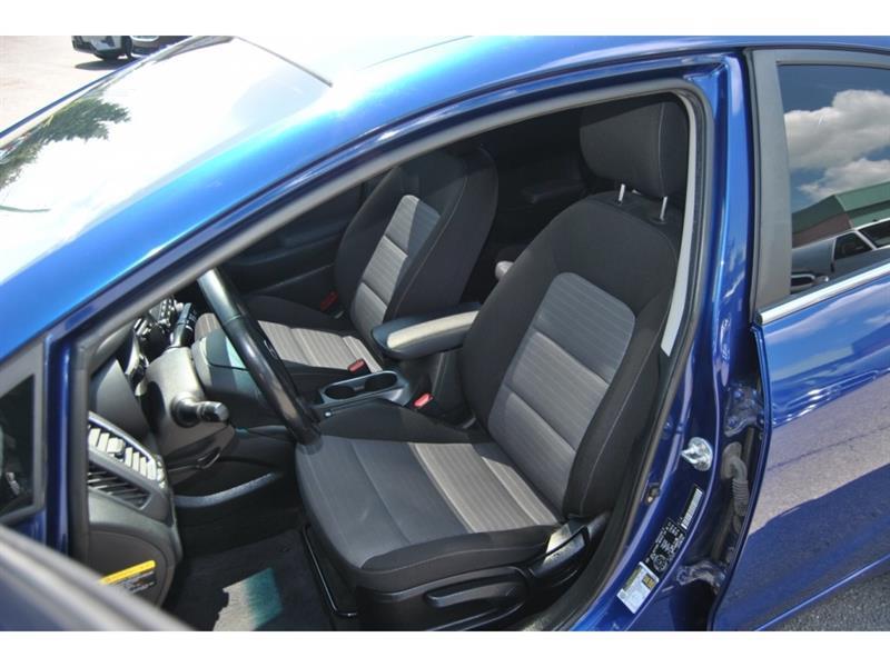 kia Forte 2018 - 9