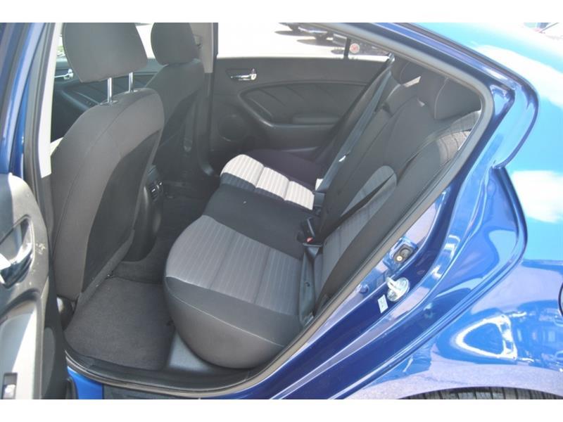 kia Forte 2018 - 10