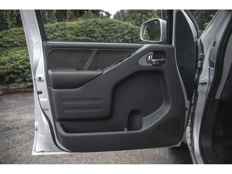 nissan Frontier 2019 - 18