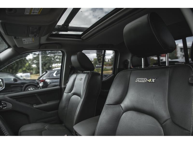 nissan Frontier 2019 - 24
