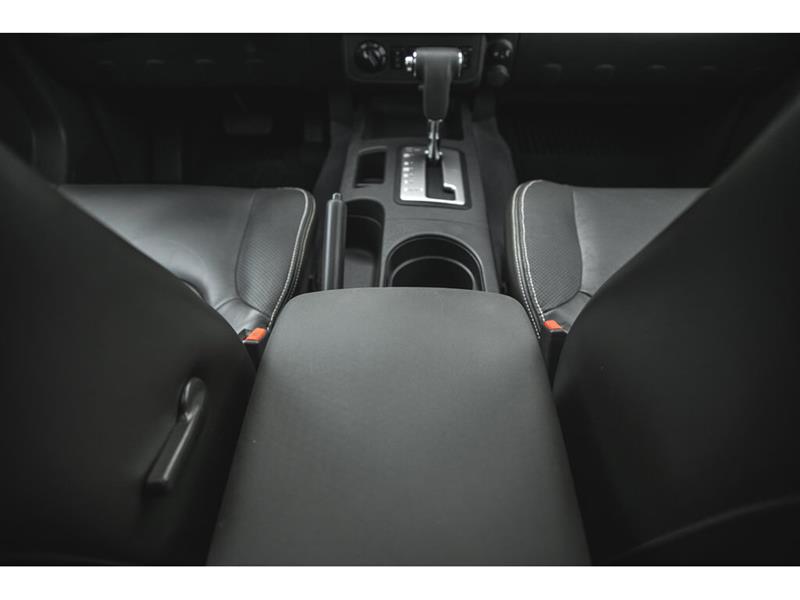 nissan Frontier 2019 - 32