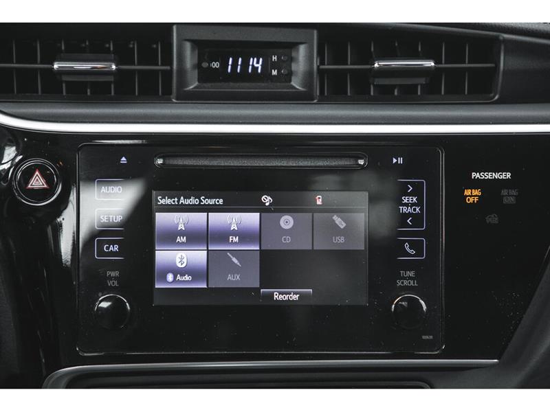 toyota Corolla 2017 - 24