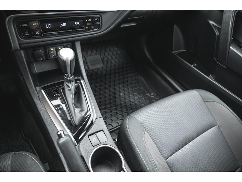 toyota Corolla 2017 - 35