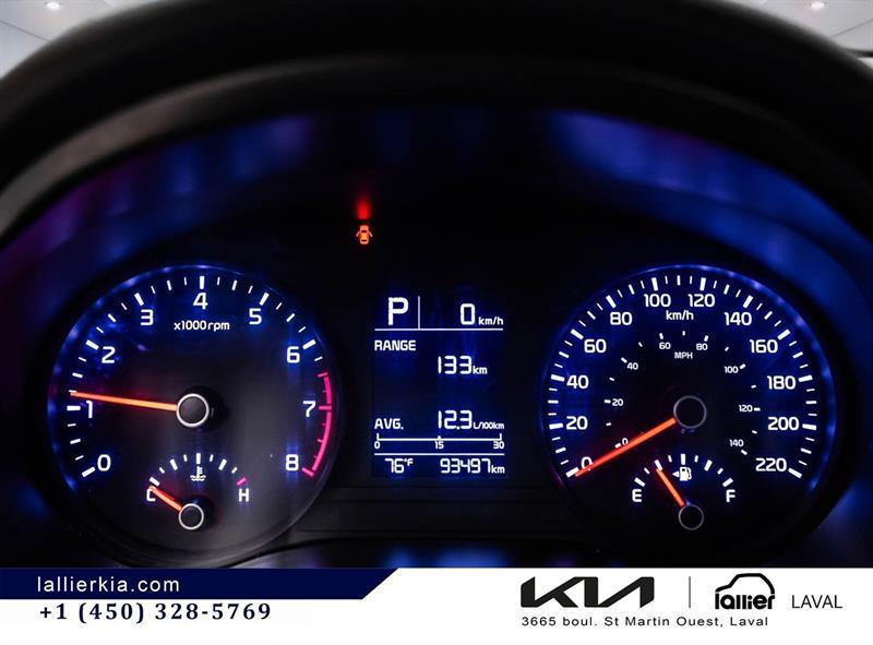 2020 Kia Rio - Image 22
