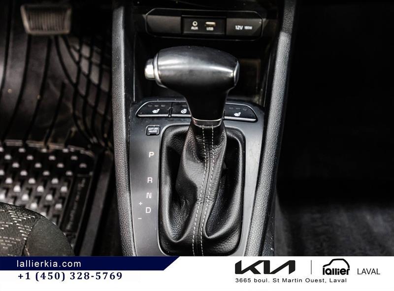 2020 Kia Rio - Image 24