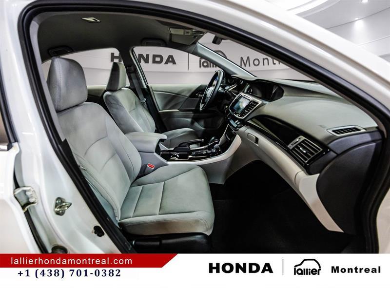 2017 Honda Accord - Image 17