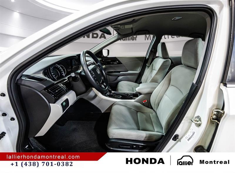 2017 Honda Accord - Image 18