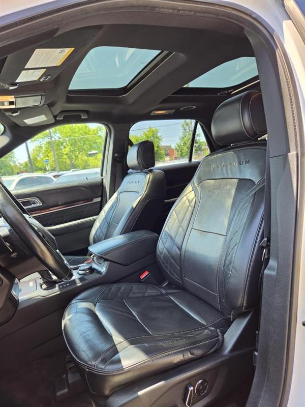 2017 Ford Explorer - Image 18