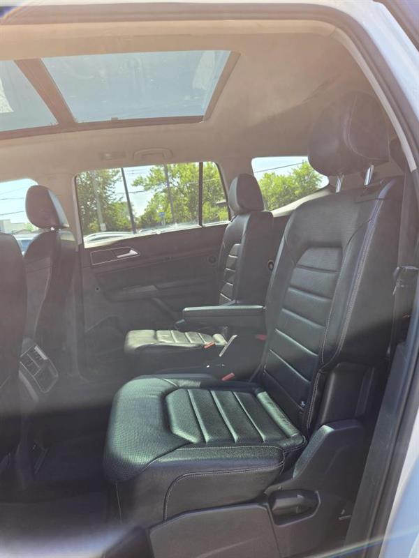 2018 Volkswagen Atlas - Image 15