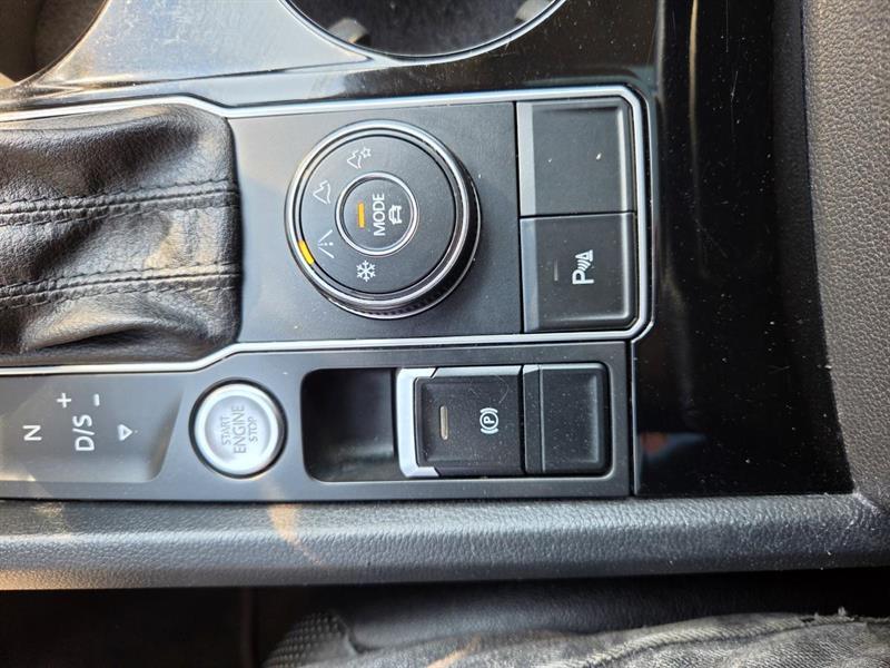 2018 Volkswagen Atlas - Image 23