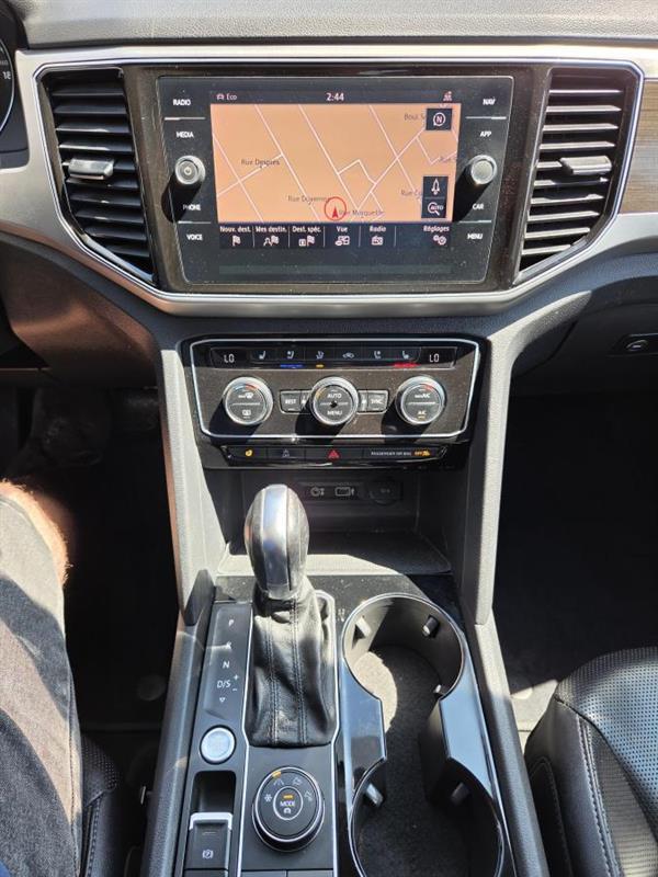 2018 Volkswagen Atlas - Image 24