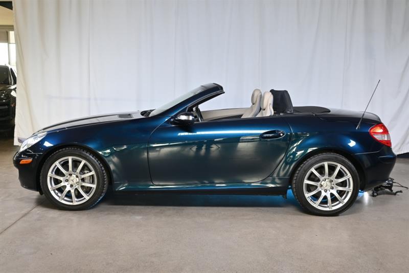2005 Mercedes-Benz SLK - Image 10