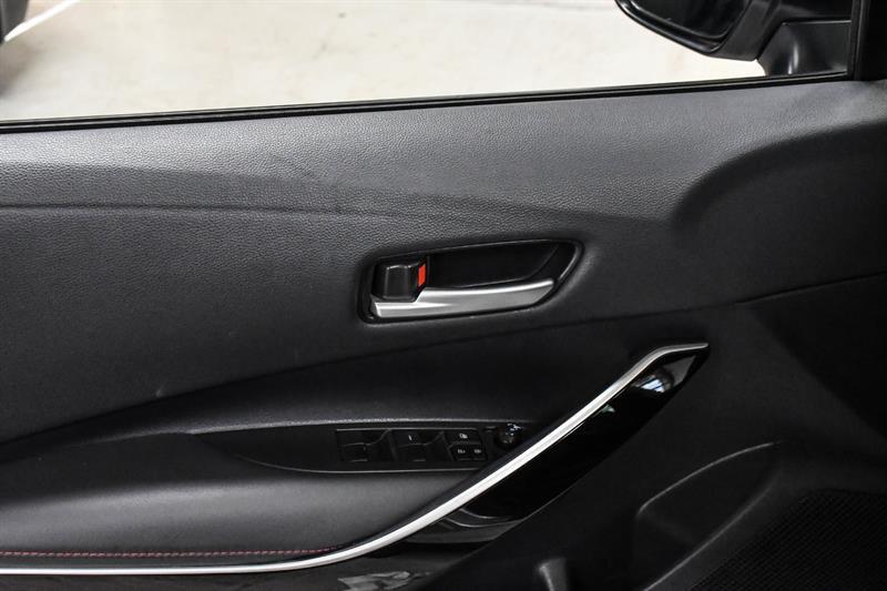 2024 Toyota Corolla - Image 23