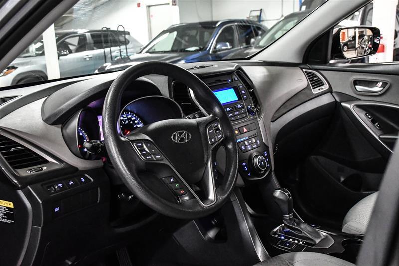 2015 Hyundai Santa Fe - Image 9