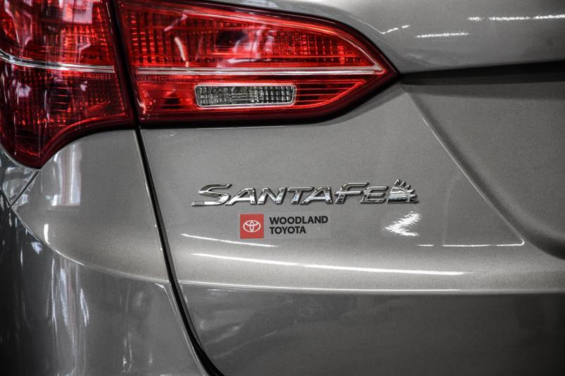 2015 Hyundai Santa Fe - Image 29