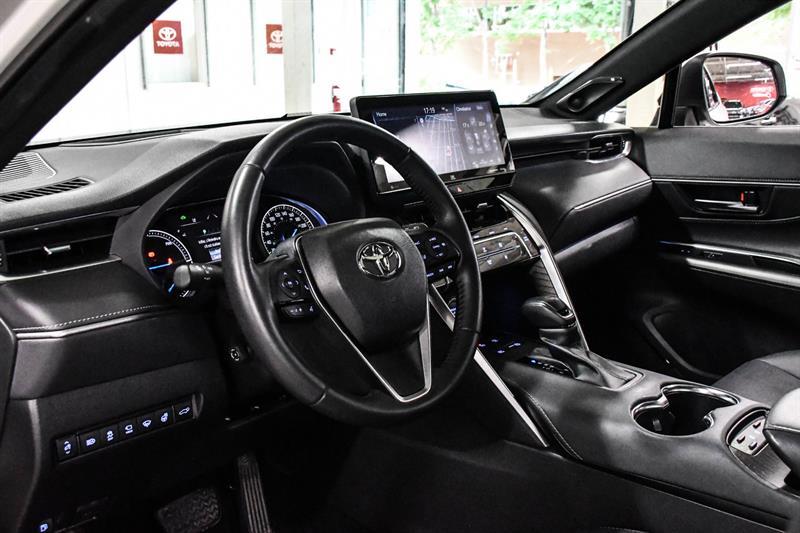 2021 Toyota Venza - Image 15