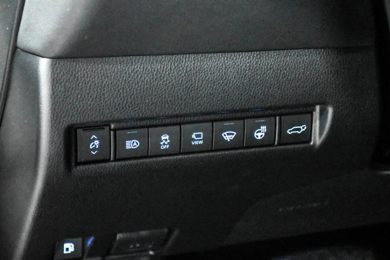 2021 Toyota Venza - Image 24