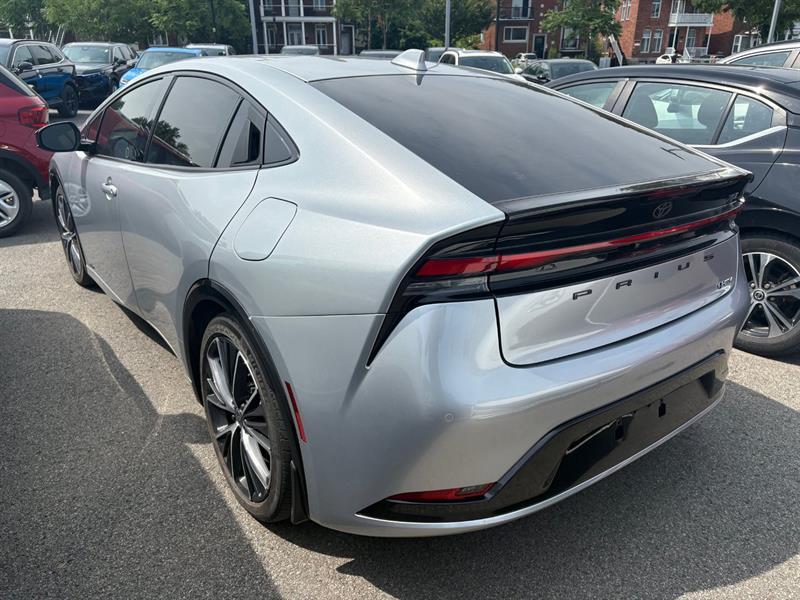 2024 Toyota Prius - Image 4