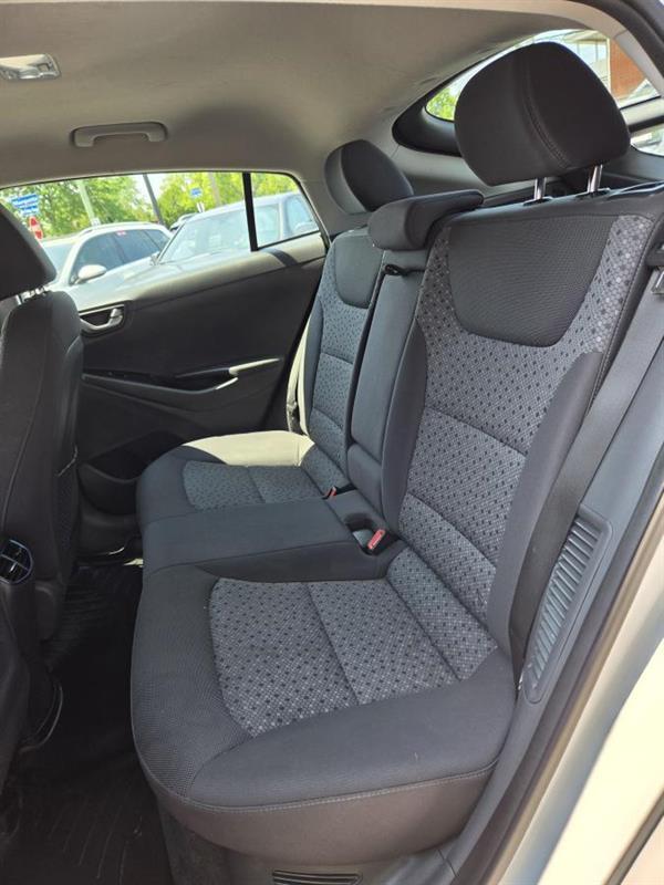 2018 Hyundai Ioniq - Image 13