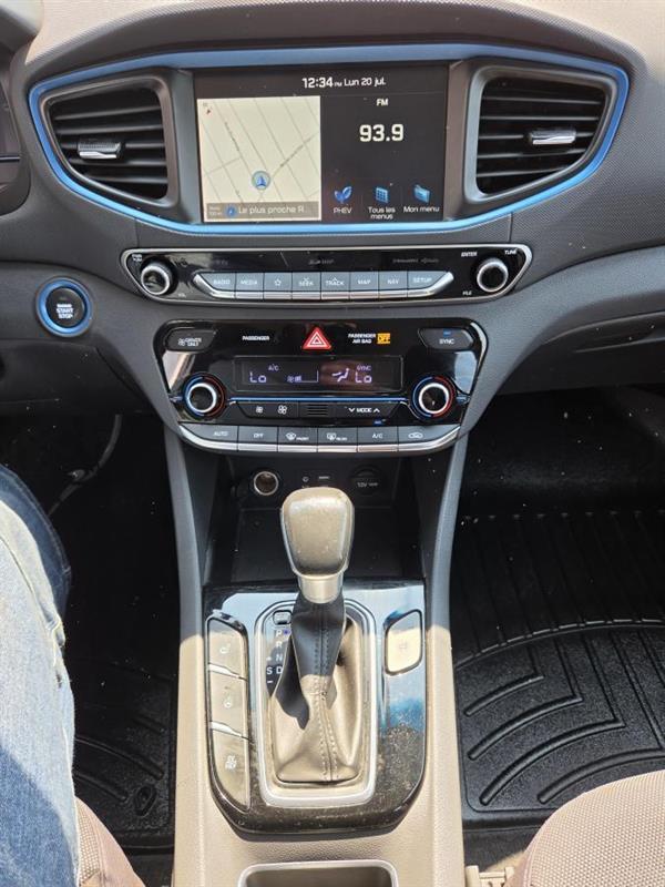 2018 Hyundai Ioniq - Image 21