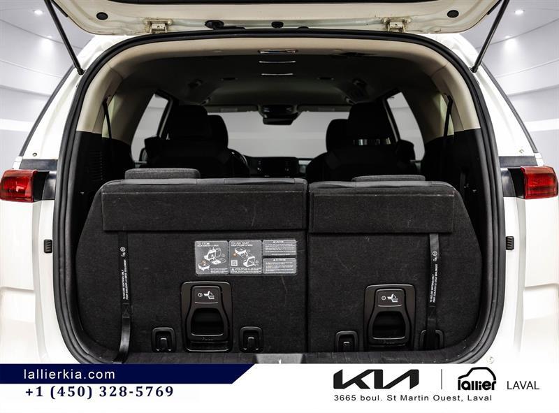 2024 Kia Carnival - Image 17
