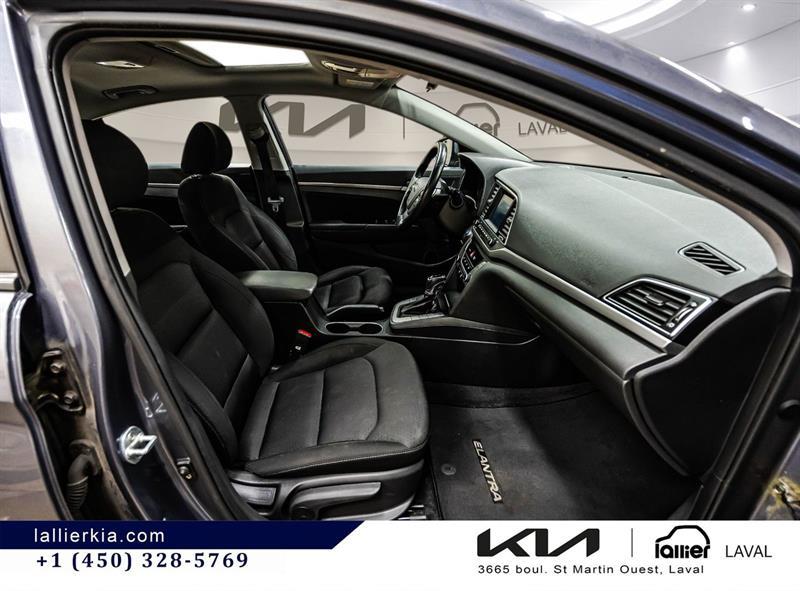 2018 Hyundai Elantra - Image 16