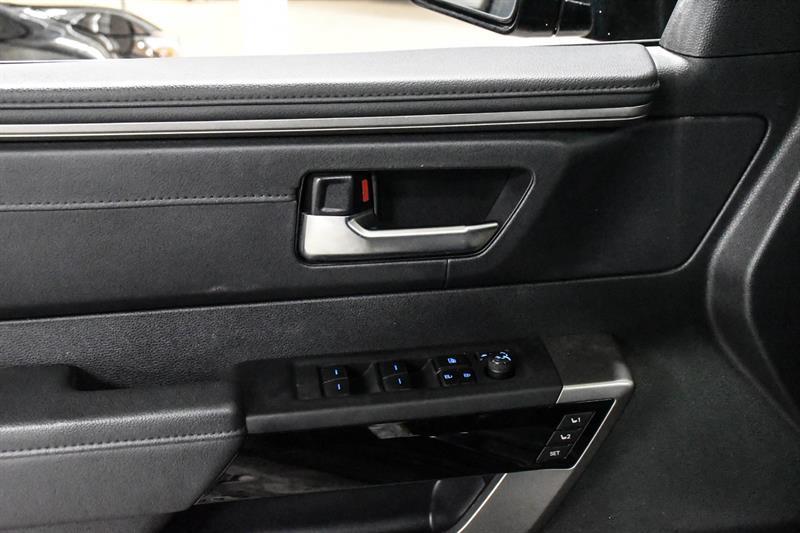 2023 Toyota Sequoia - Image 23
