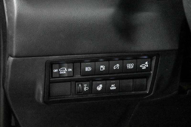 2023 Toyota Sequoia - Image 25