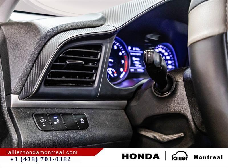 2019 Hyundai Elantra - Image 20