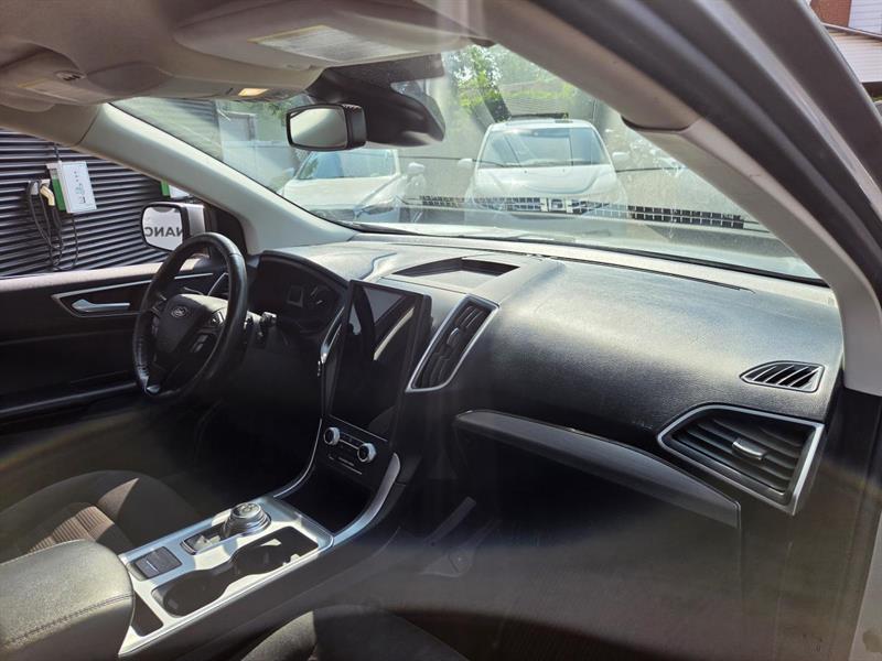 2022 Ford Edge - Image 10