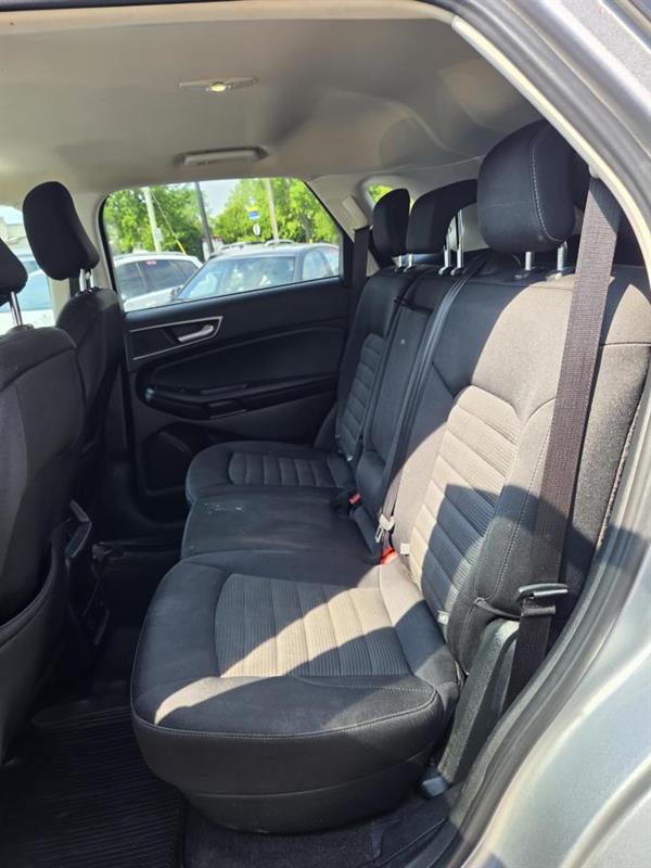 2022 Ford Edge - Image 13