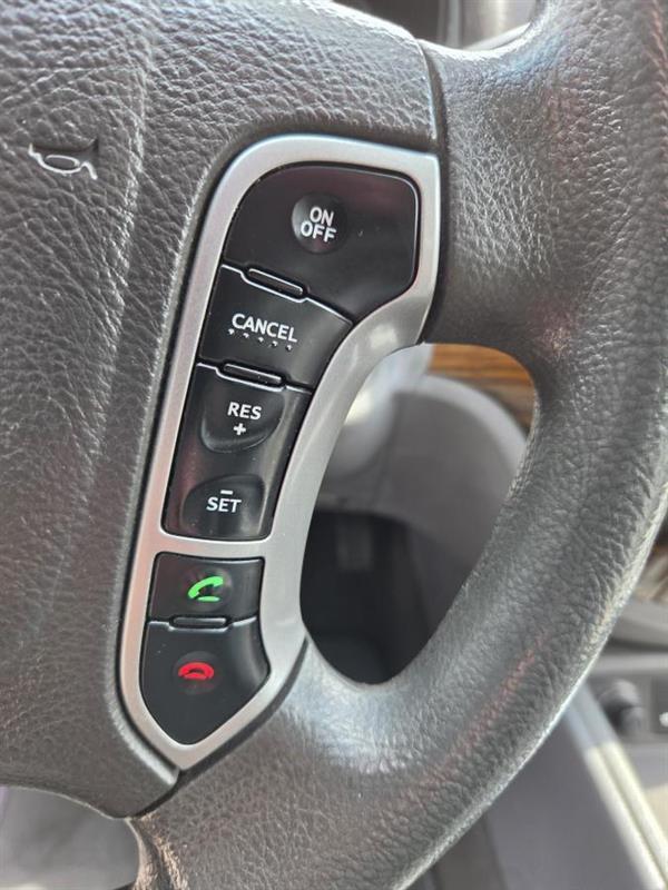 2011 Hyundai Santa Fe - Image 20