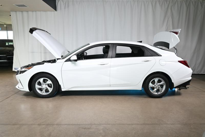 2021 Hyundai Elantra - Image 11