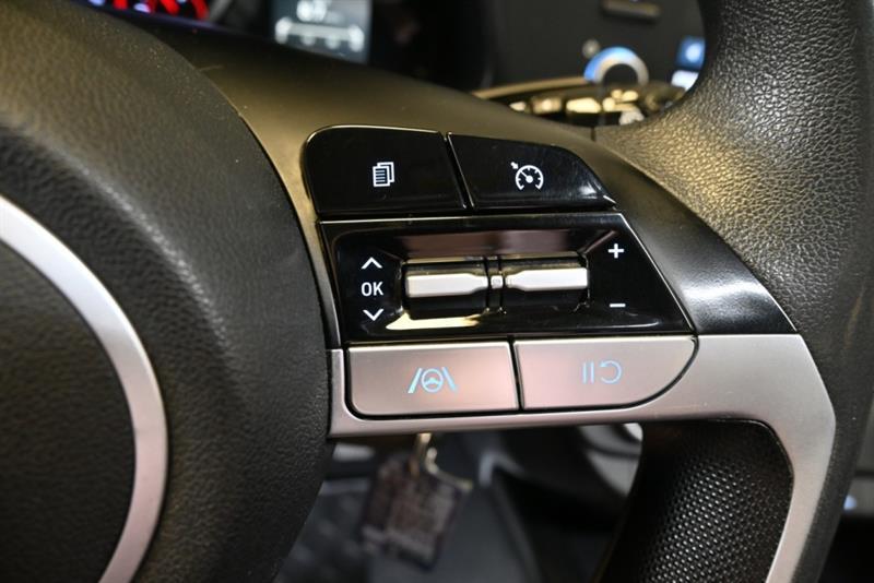 2021 Hyundai Elantra - Image 19