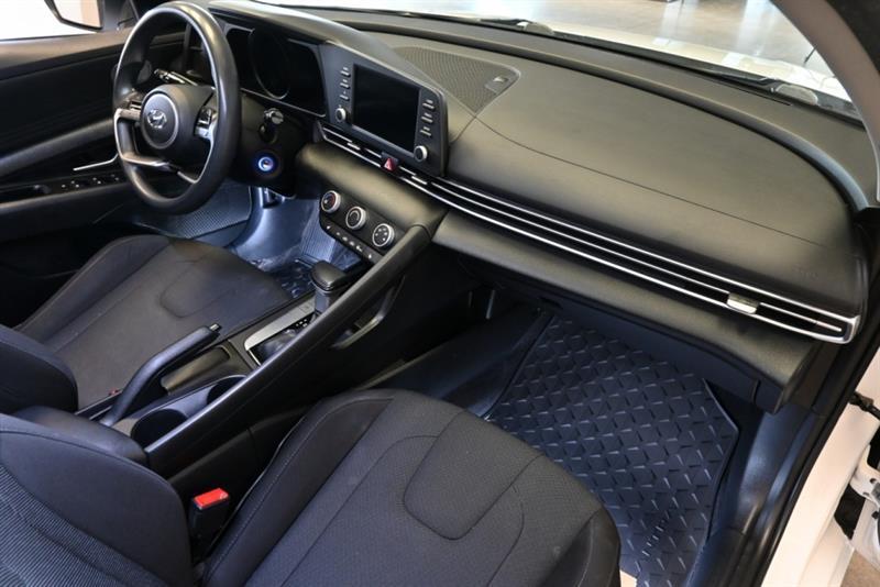 2021 Hyundai Elantra - Image 29