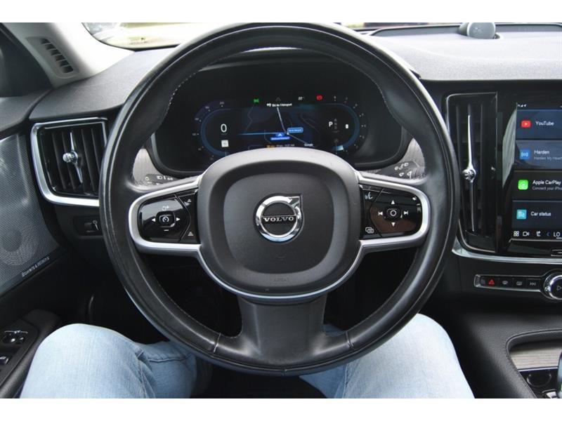 2022 Volvo V90 - Image 14