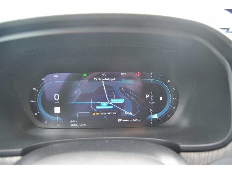 2022 Volvo V90 - Image 15