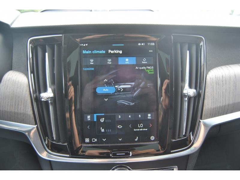 2022 Volvo V90 - Image 19