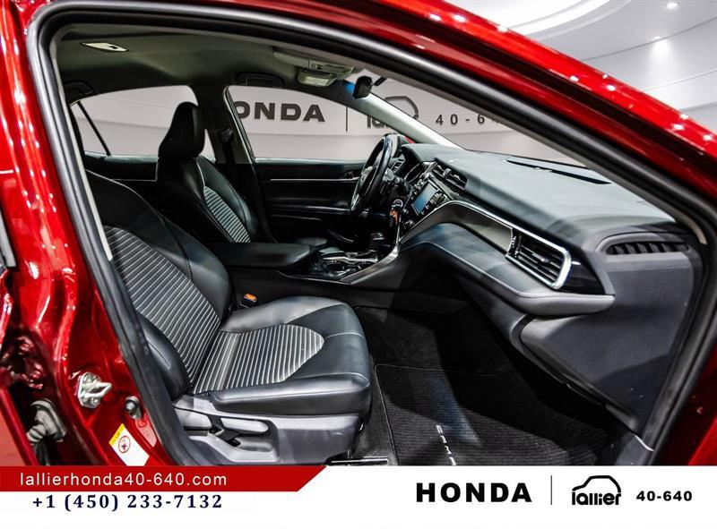 2018 Toyota Camry - Image 17