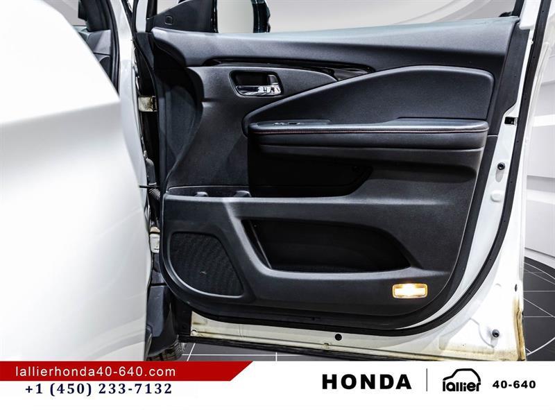 2020 Honda Ridgeline - Image 17