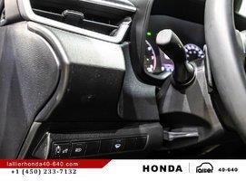 2025 Toyota Corolla - Image 18