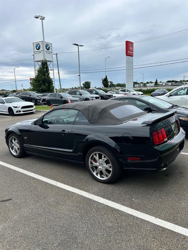 2006 Ford Mustang - Image 2