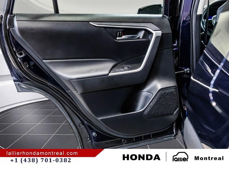 2024 Toyota RAV4 - Image 12