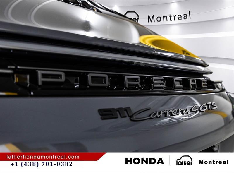2026 Porsche 911 - Image 12