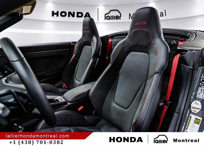 2026 Porsche 911 - Image 21