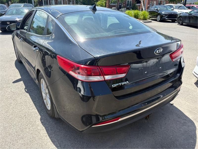 2017 Kia Optima - Image 4