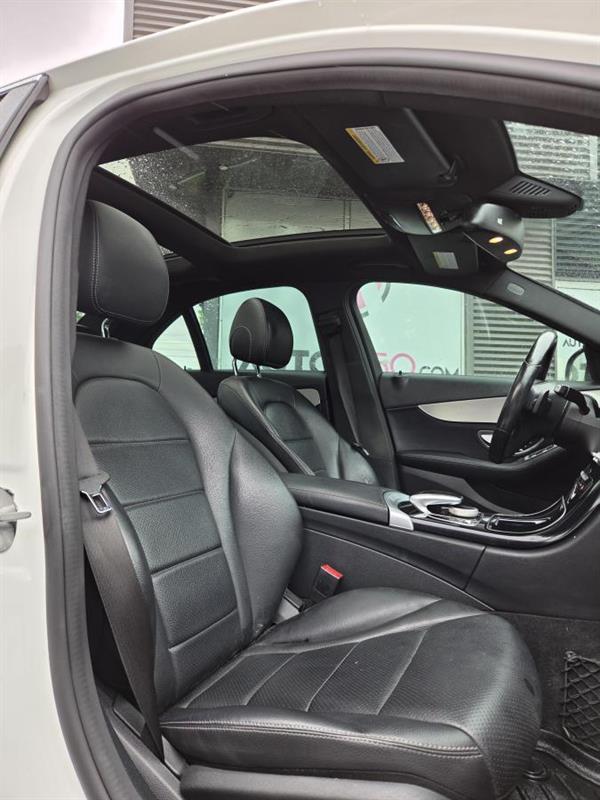 2018 Mercedes-Benz C-Class - Image 11